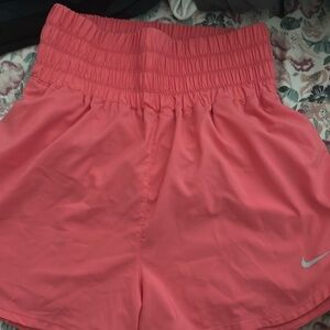 Nike shorts size s